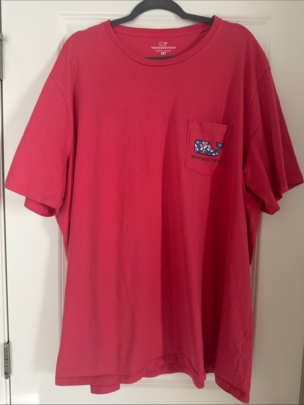 Vineyard Vines Men’s Coral Red Short-Sleeve Pocket Tee with Whale Patch